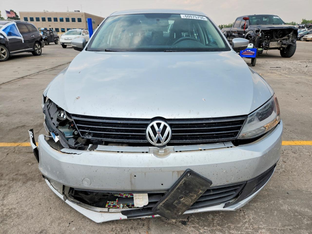 2011 VOLKSWAGEN JETTA