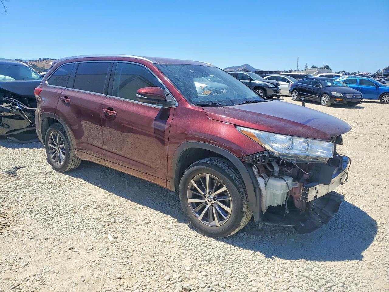 2018 TOYOTA HIGHLANDER
