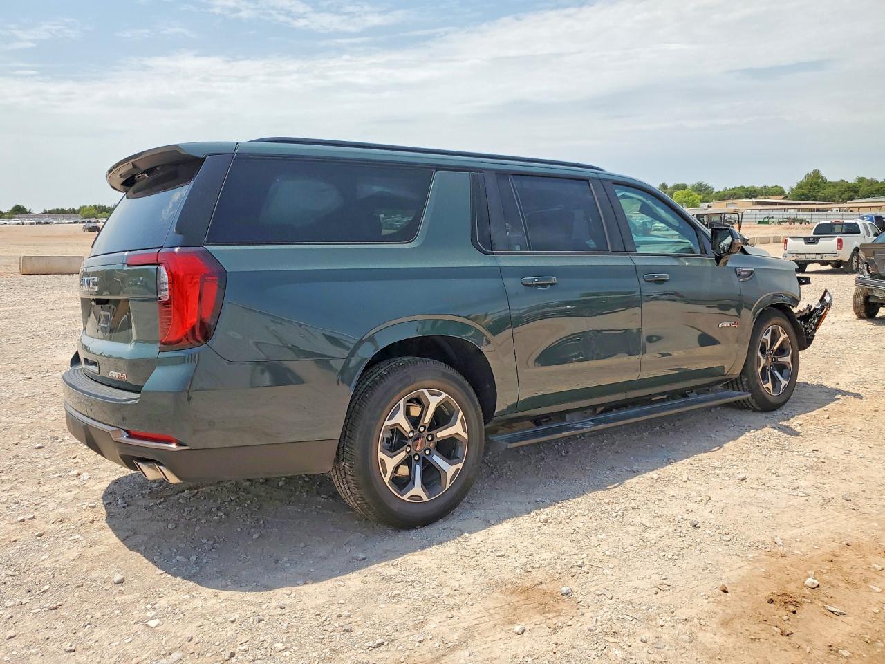 2025 GMC YUKON