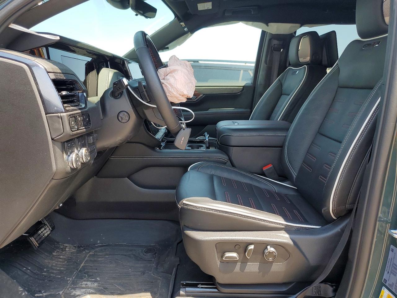2025 GMC YUKON
