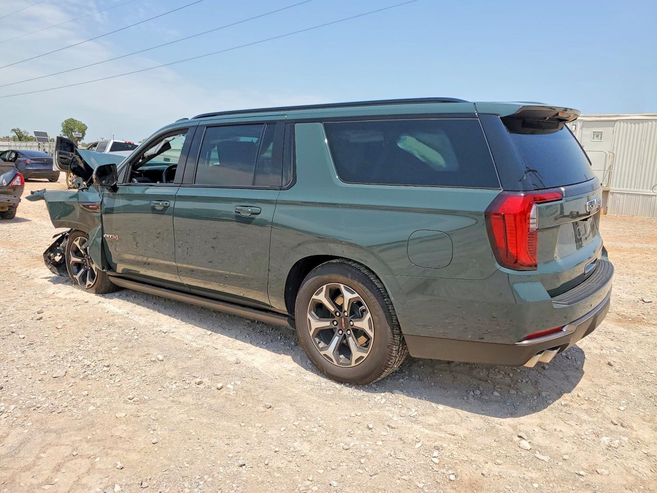2025 GMC YUKON