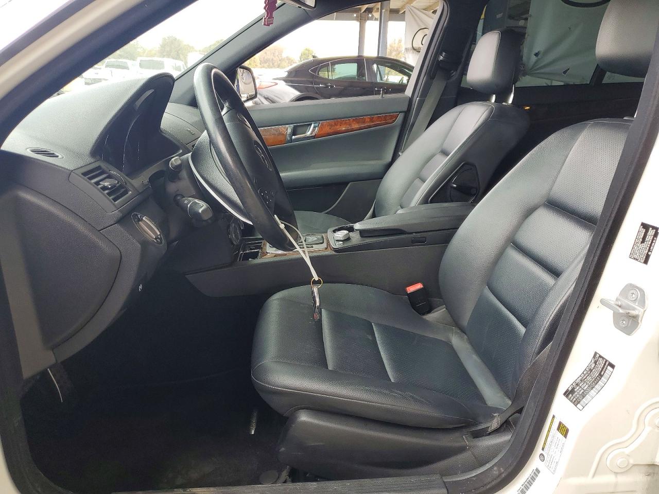 2009 MERCEDES-BENZ C-CLASS