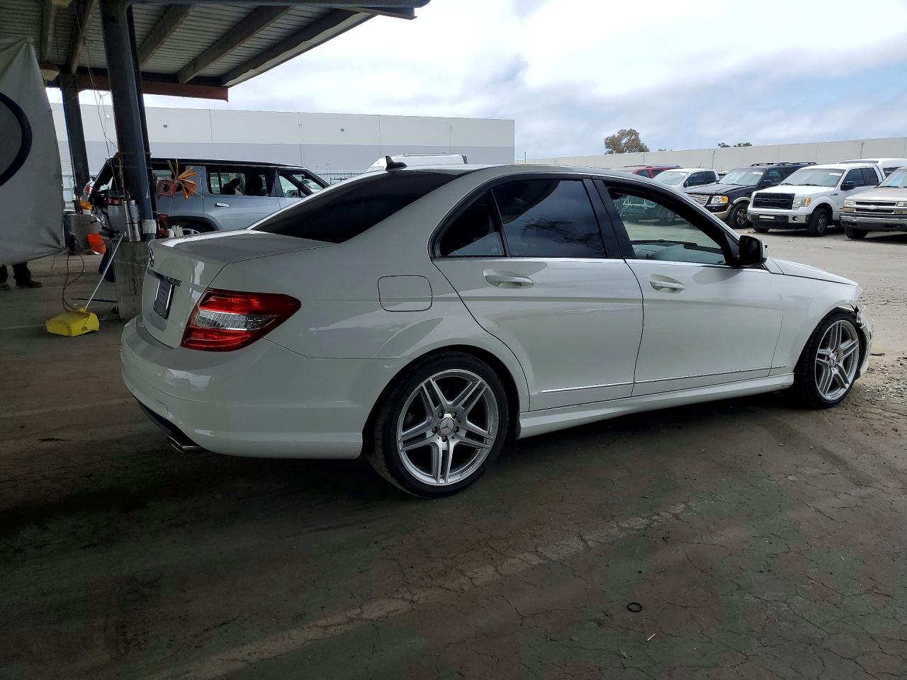 2009 MERCEDES-BENZ C-CLASS