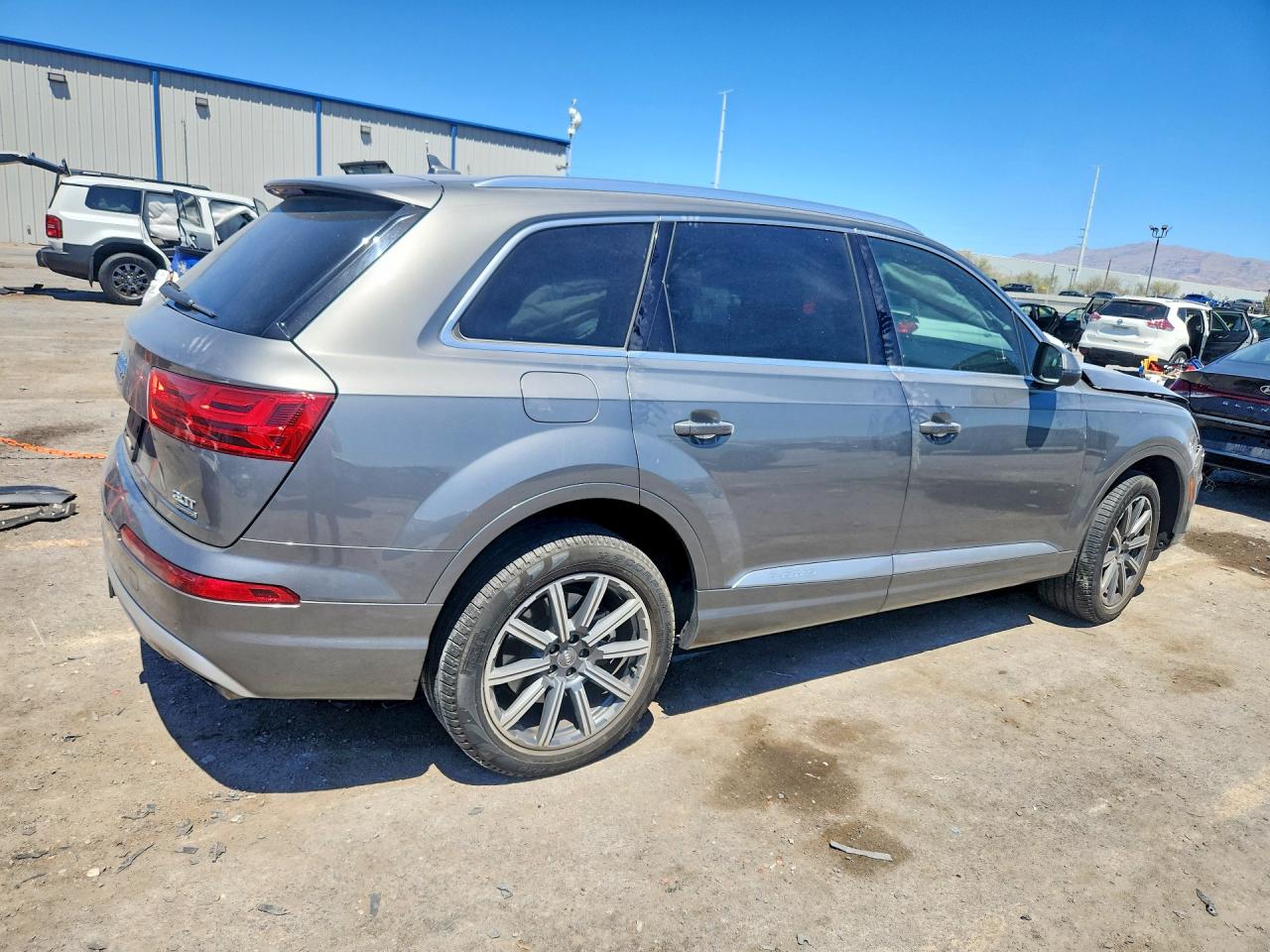 2017 AUDI Q7
