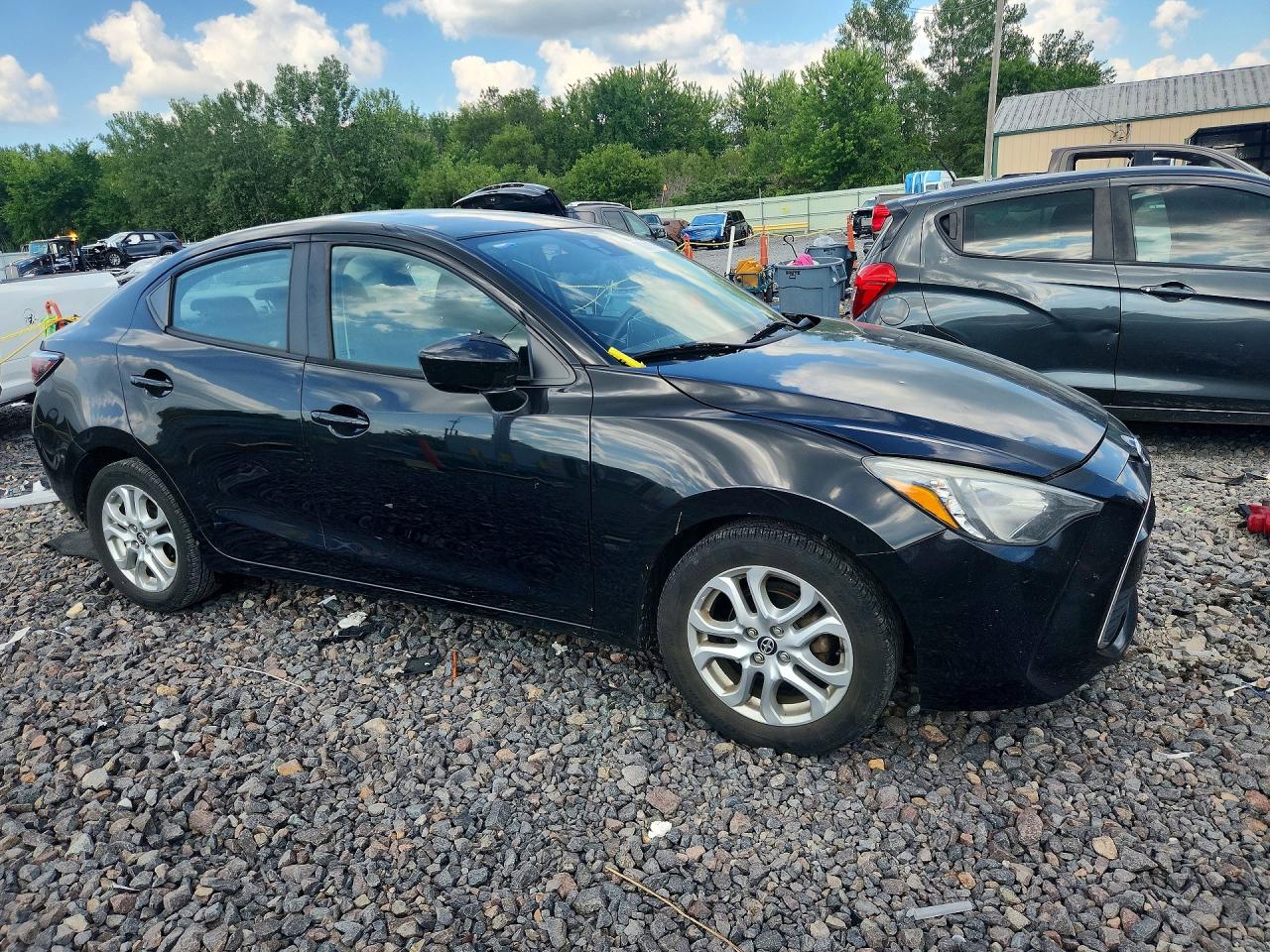 2016 SCION IA