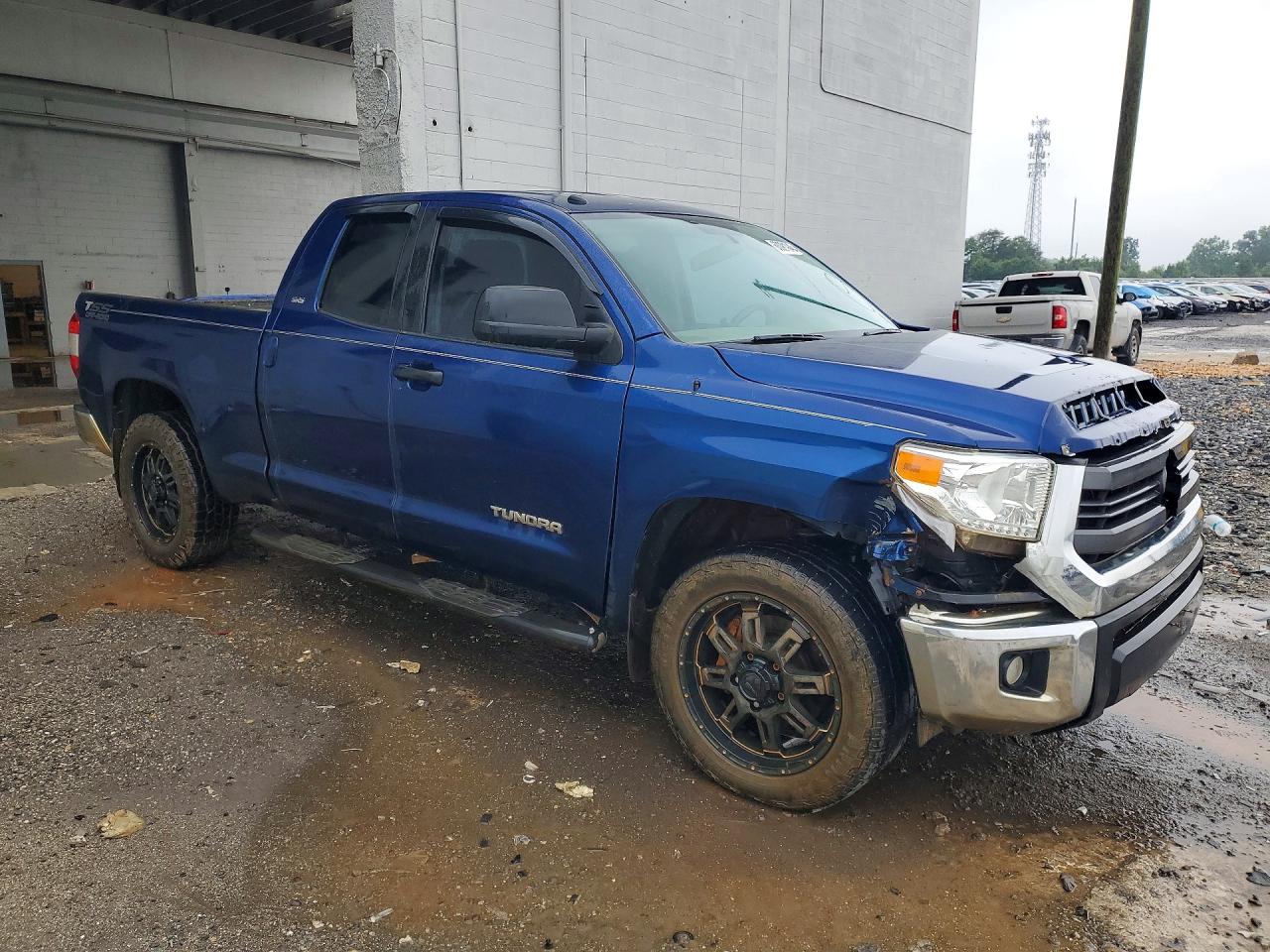 2015 TOYOTA TUNDRA