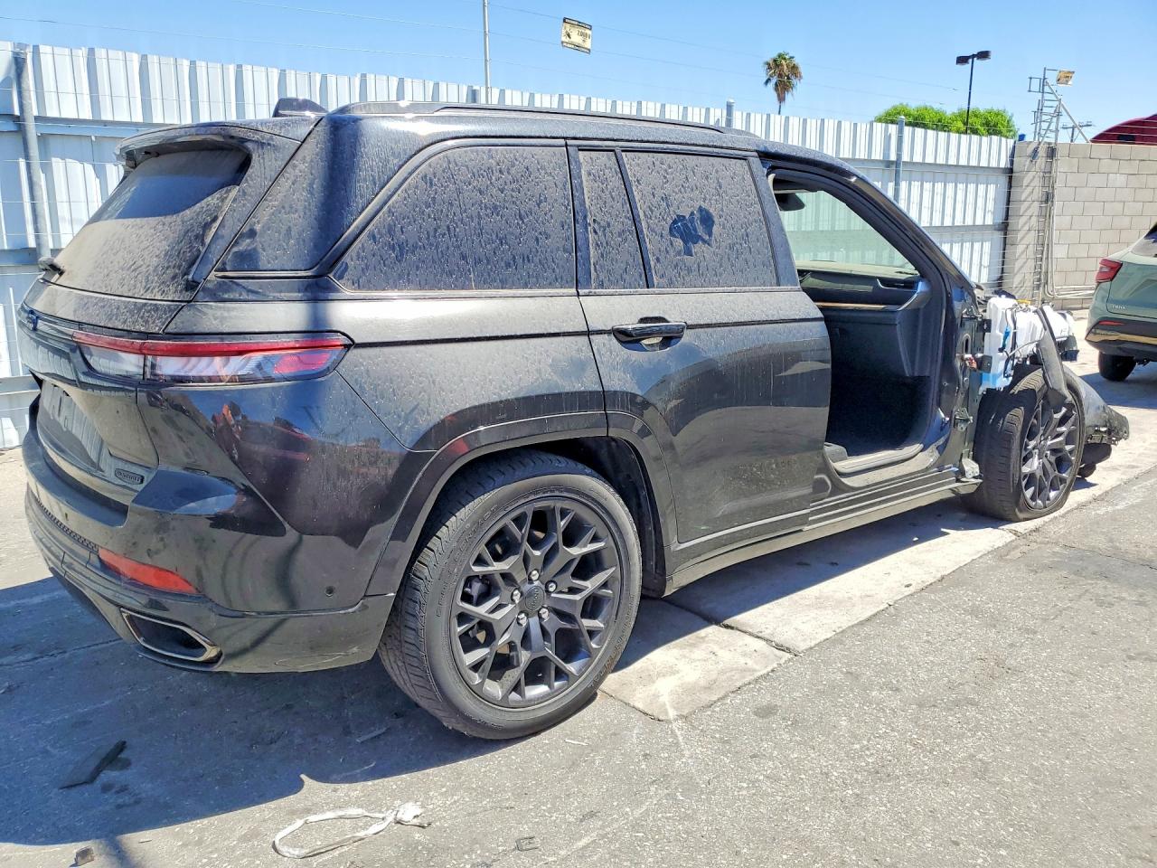 2024 JEEP CHEROKEE