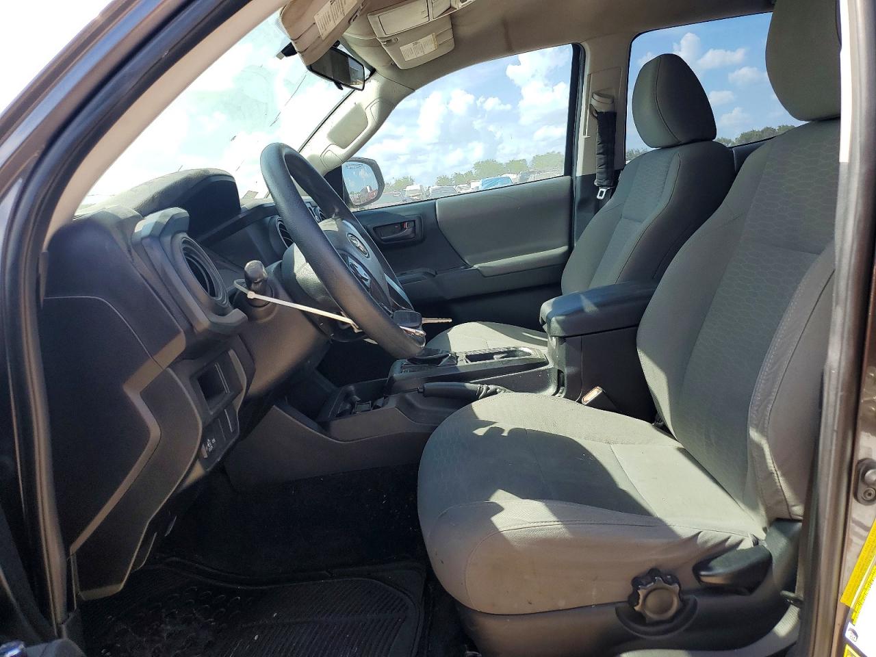 2016 TOYOTA TACOMA