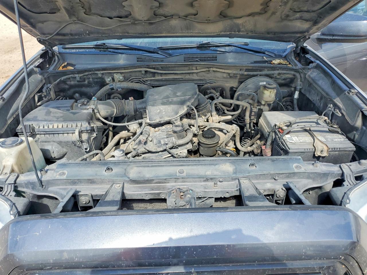 2016 TOYOTA TACOMA