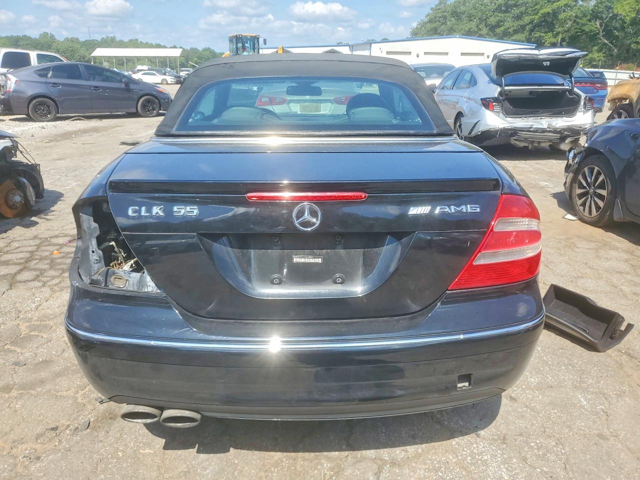 2004 MERCEDES-BENZ CLK-CLASS