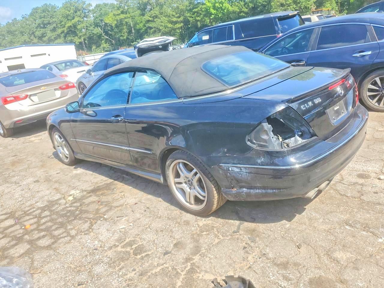 2004 MERCEDES-BENZ CLK-CLASS
