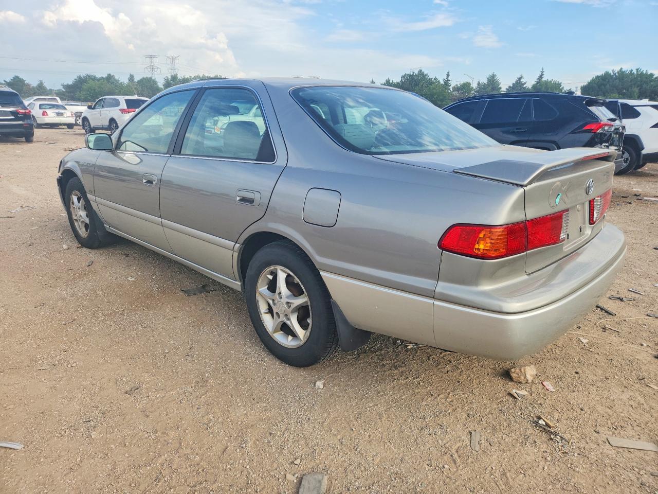 2001 TOYOTA CAMRY