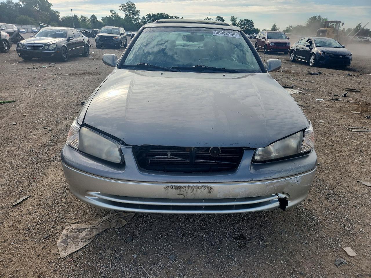 2001 TOYOTA CAMRY