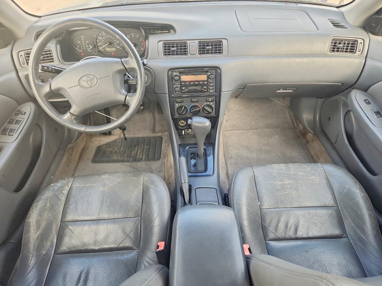 2001 TOYOTA CAMRY