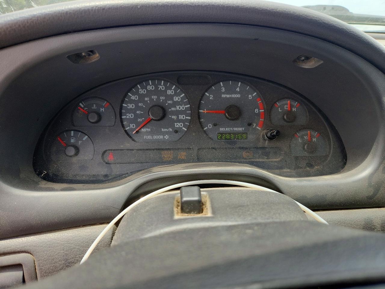 2003 FORD MUSTANG