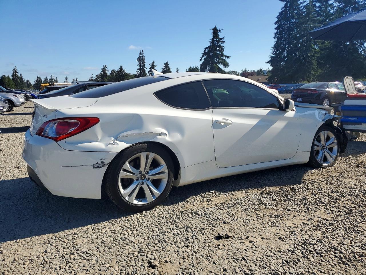 2011 HYUNDAI GENESIS