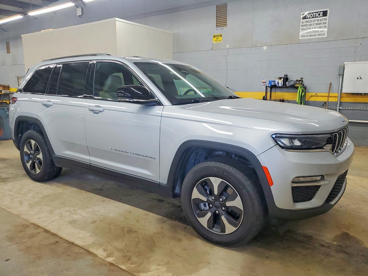2024 JEEP GRAND CHER
