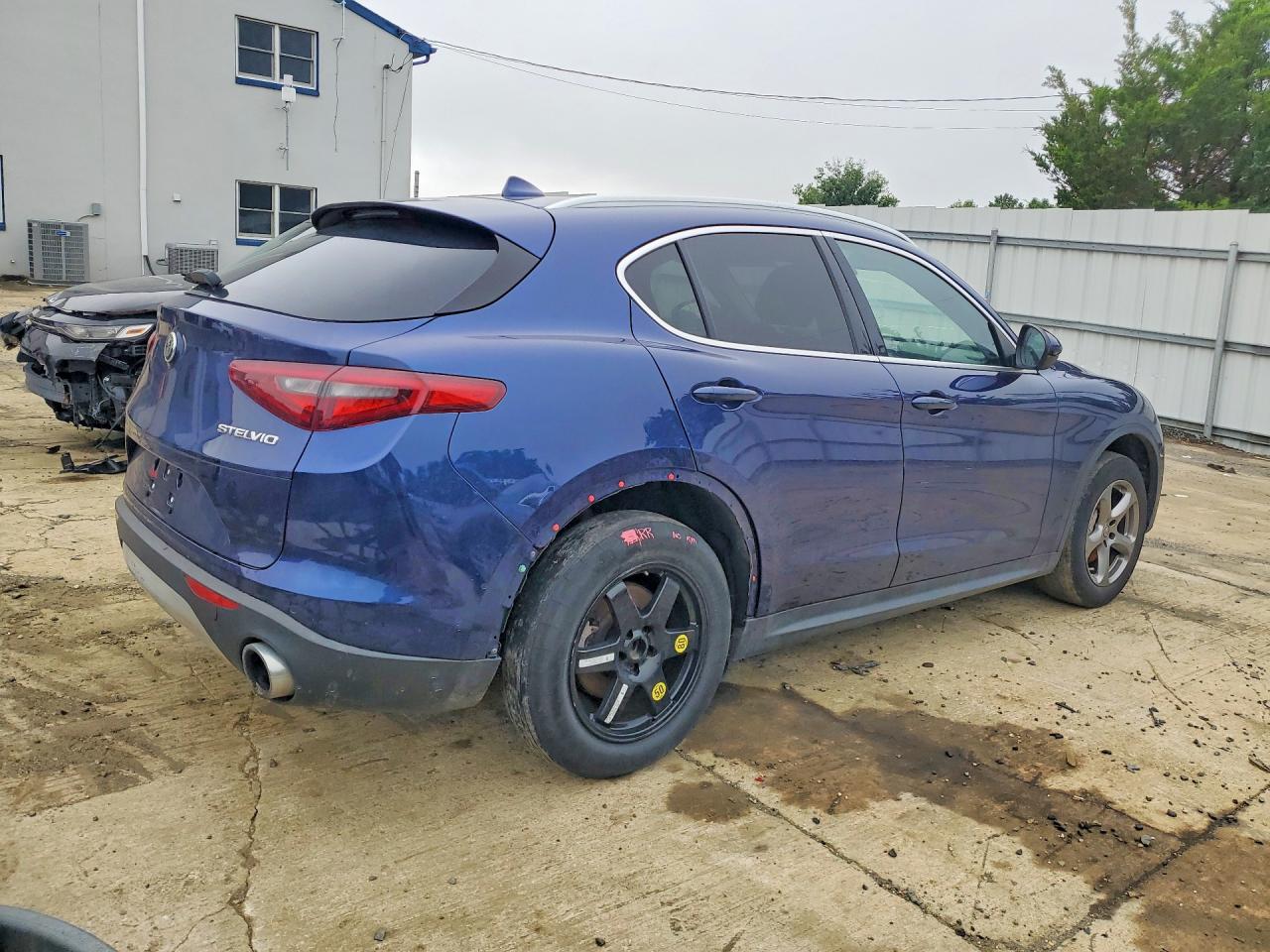 2021 ALFA ROMEO STELVIO