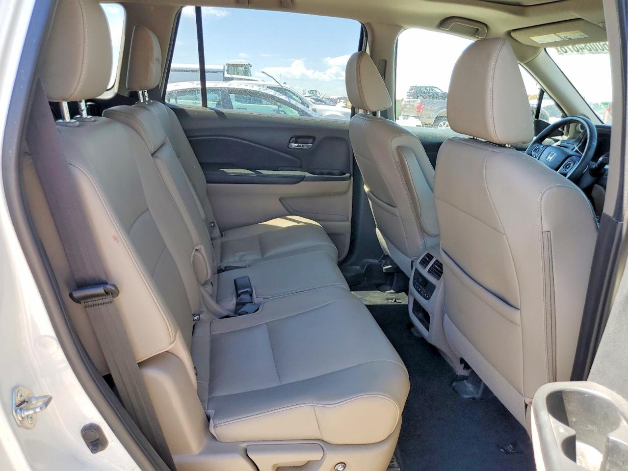 2017 HONDA PILOT
