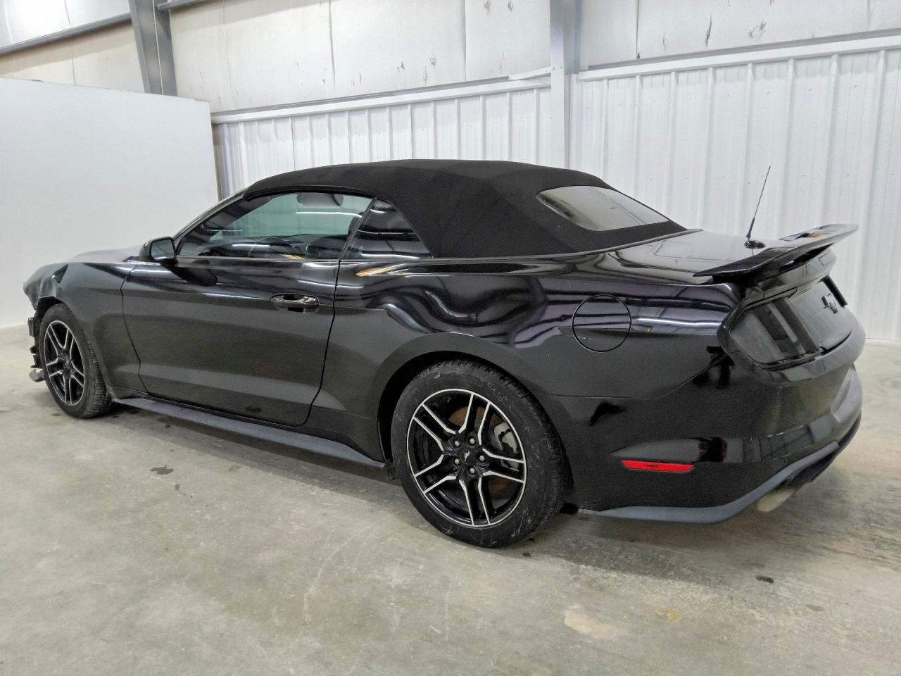 2022 FORD MUSTANG