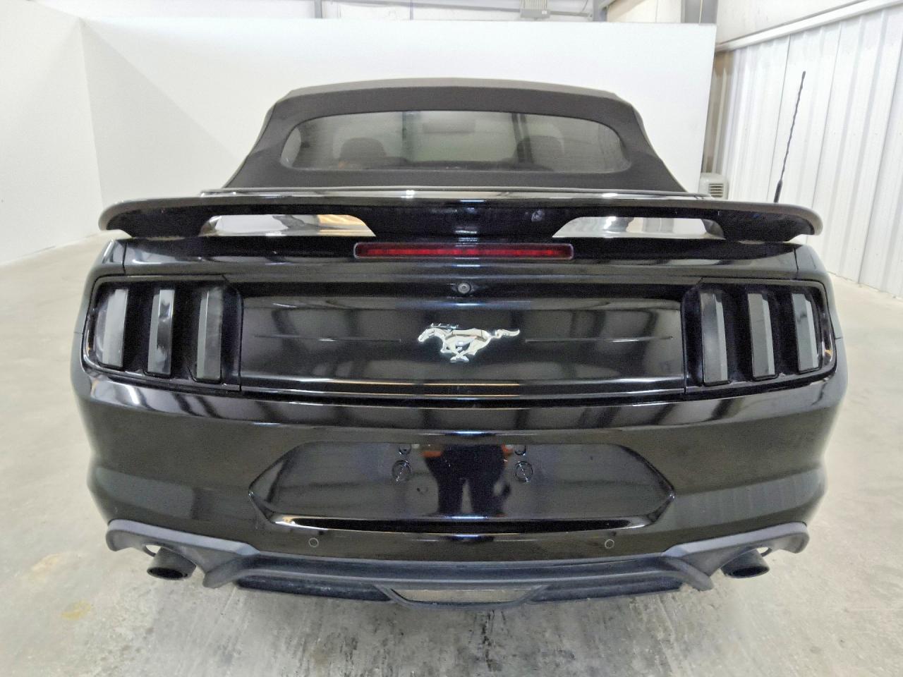 2022 FORD MUSTANG