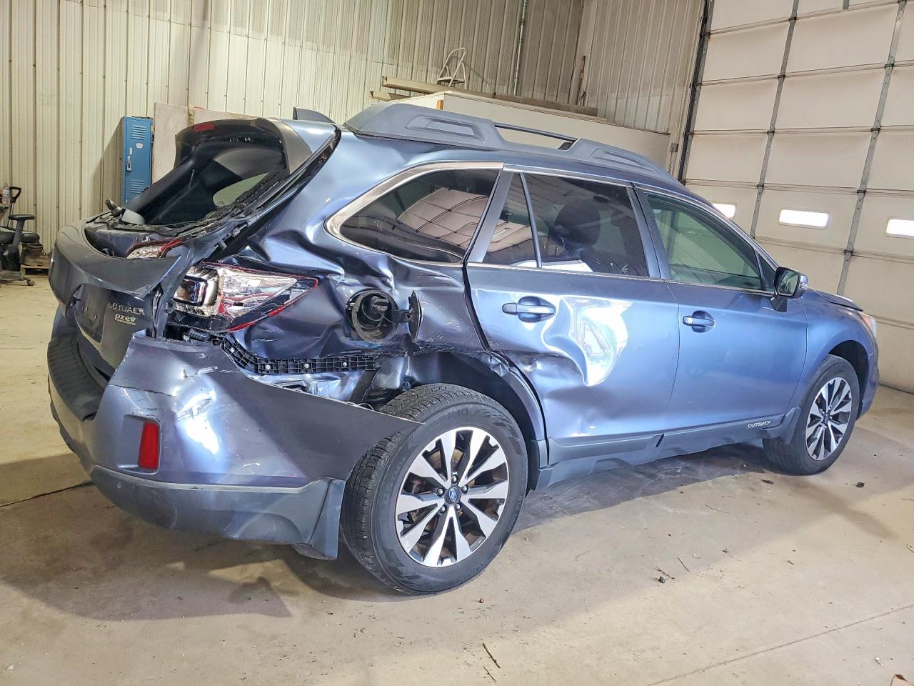 2017 SUBARU OUTBACK