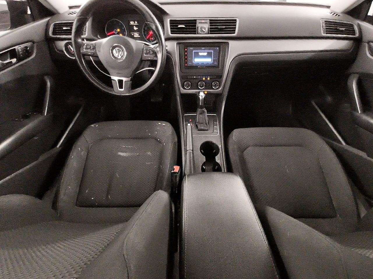 2013 VOLKSWAGEN PASSAT