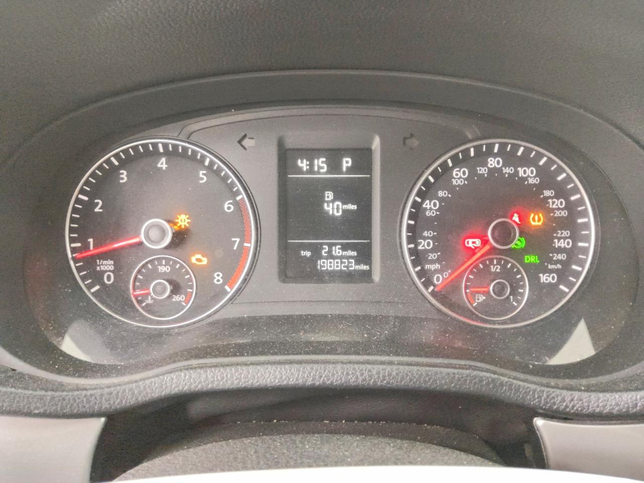 2013 VOLKSWAGEN PASSAT