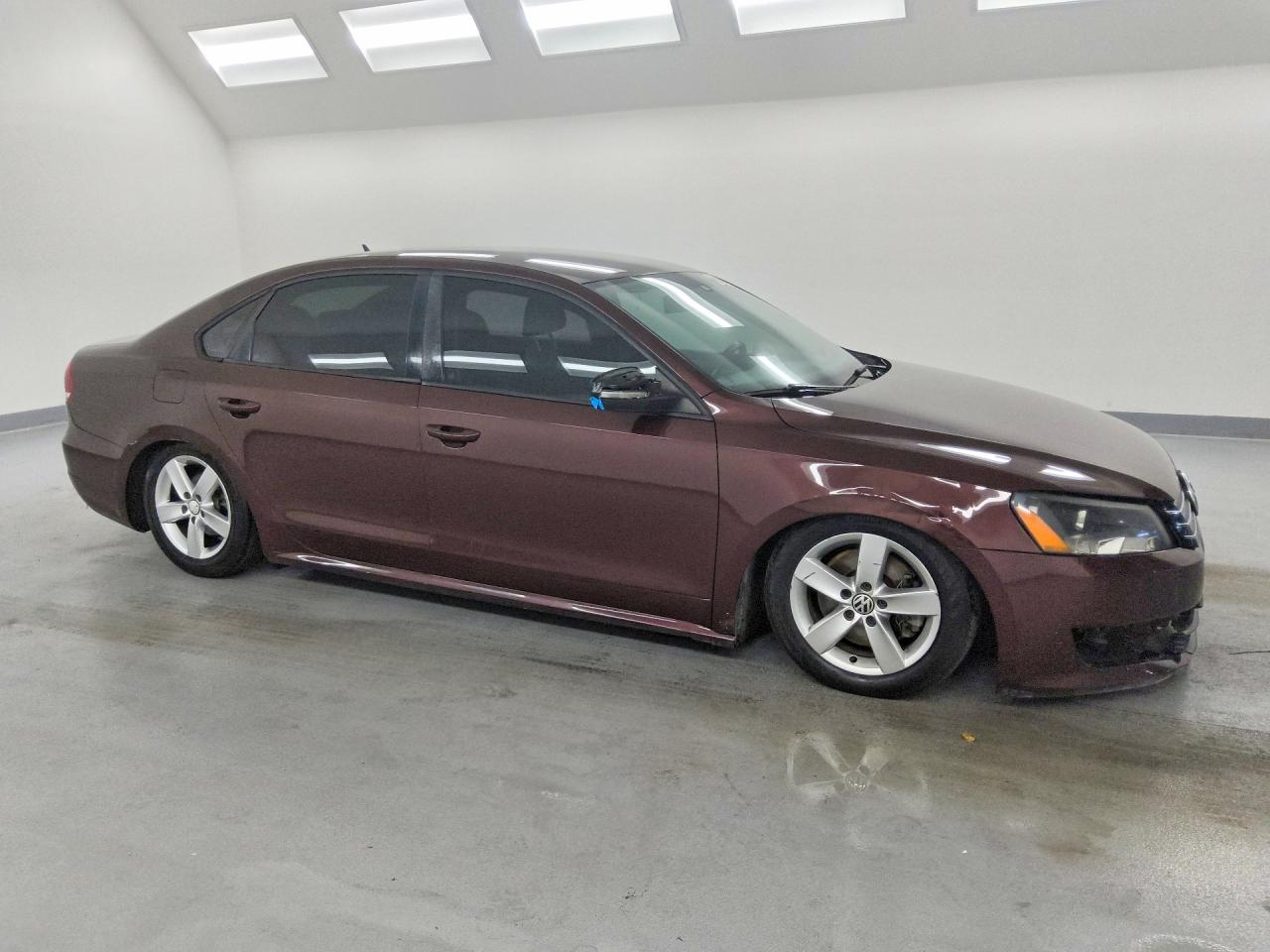 2013 VOLKSWAGEN PASSAT