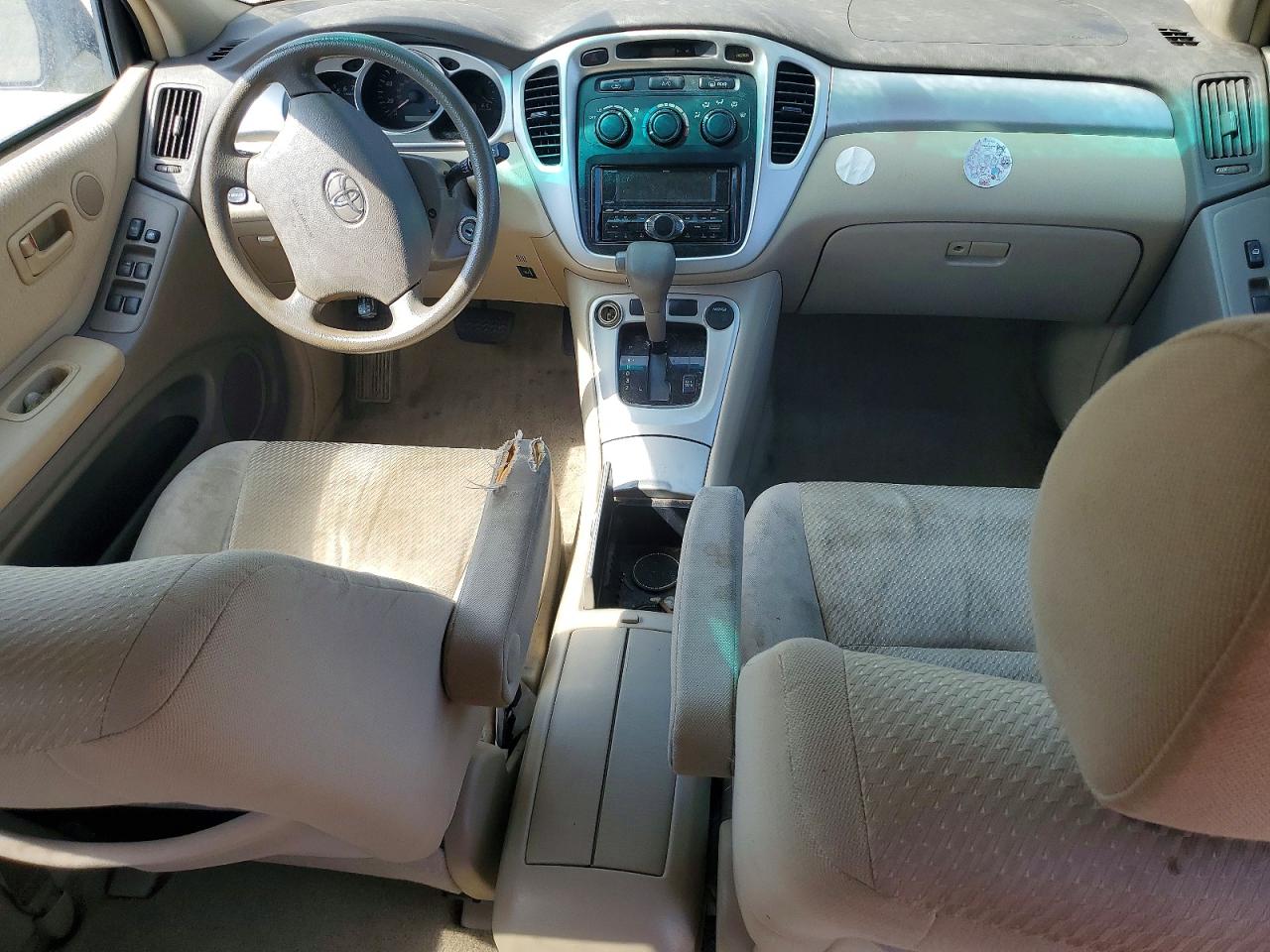 2004 TOYOTA HIGHLANDER