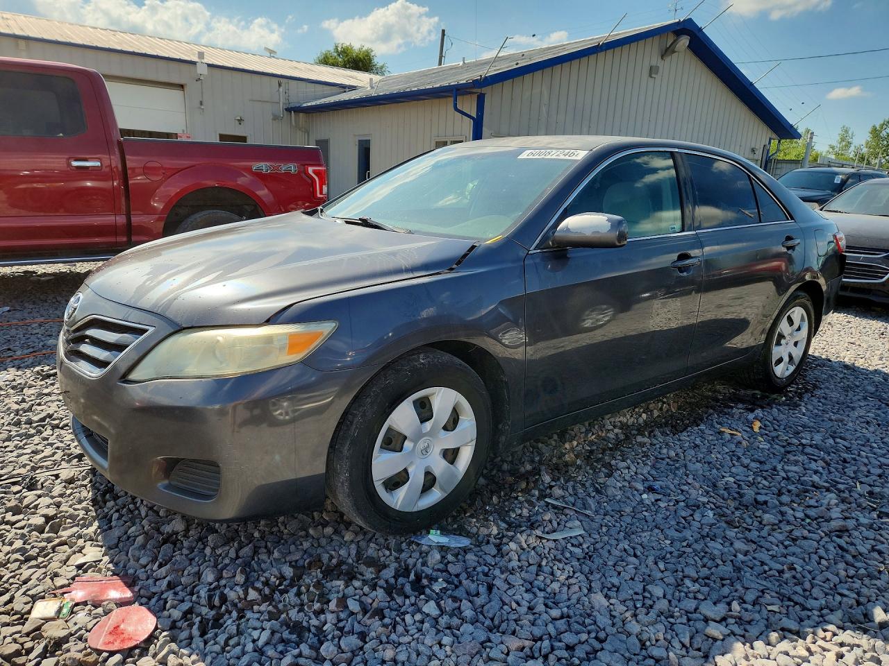 2011 TOYOTA CAMRY
