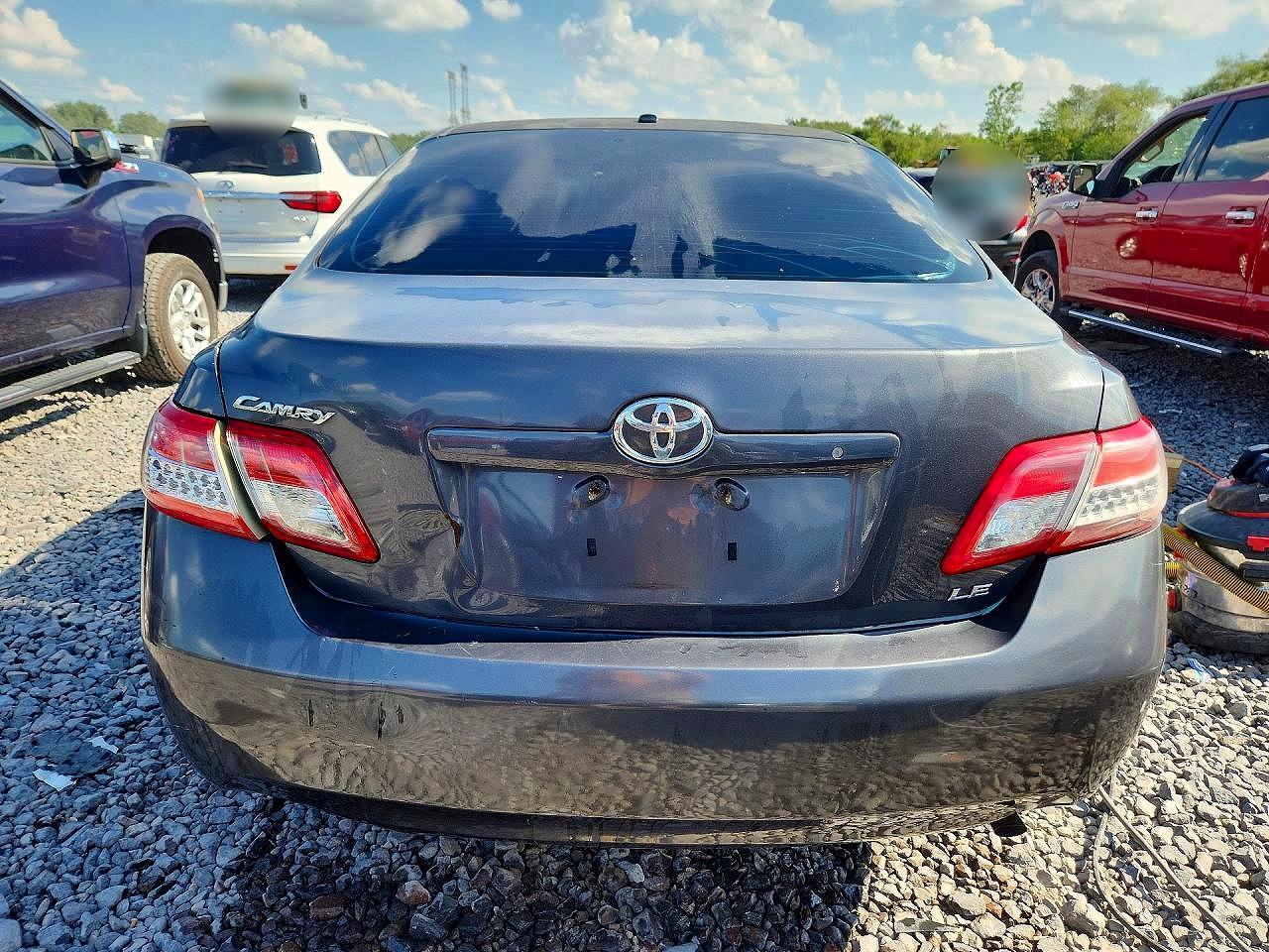 2011 TOYOTA CAMRY