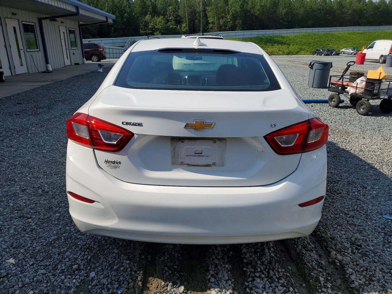 2017 CHEVROLET CRUZE
