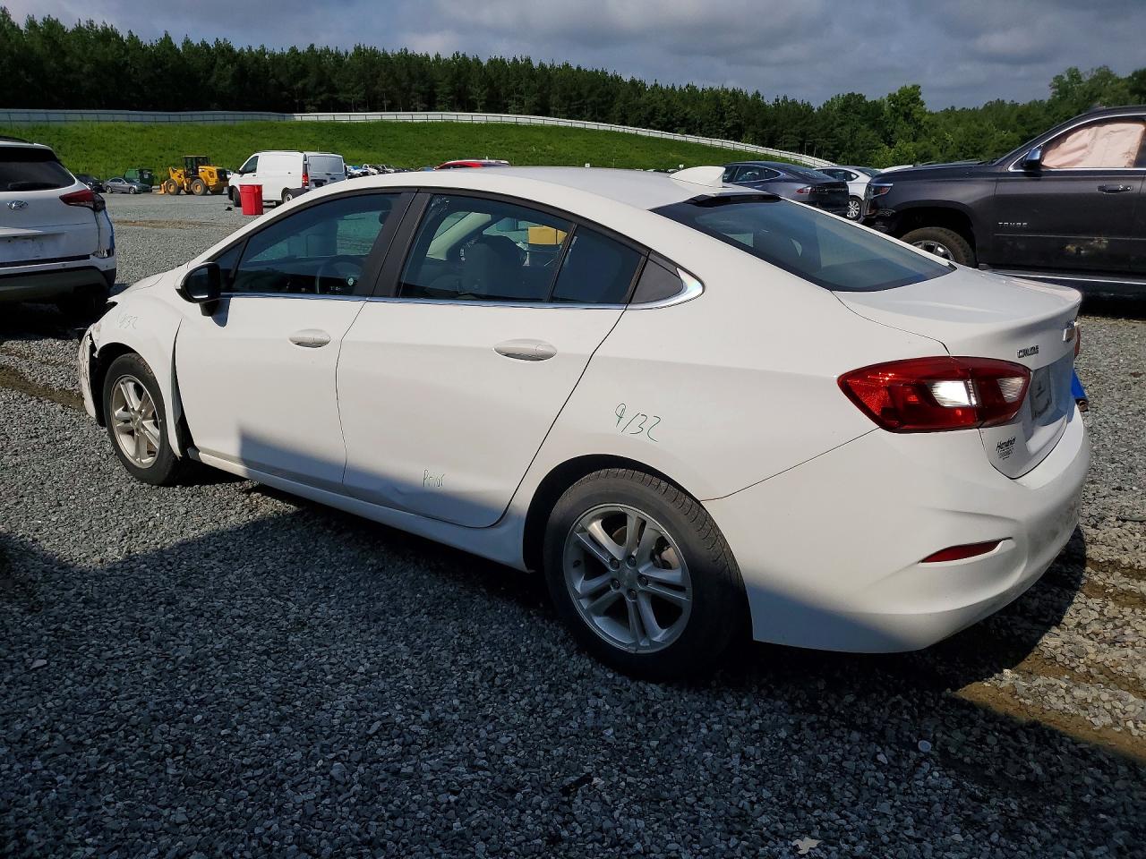 2017 CHEVROLET CRUZE