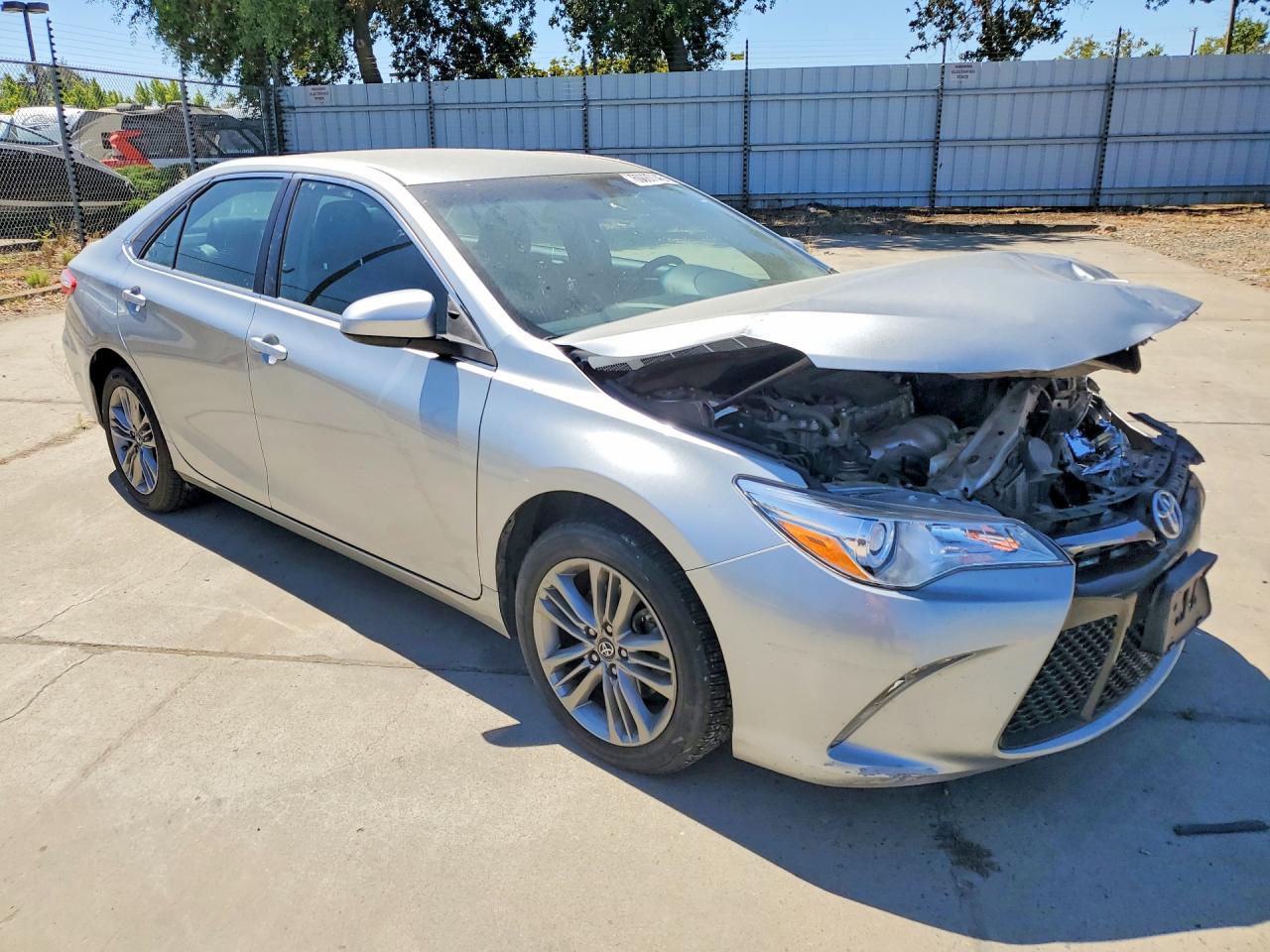2016 TOYOTA CAMRY
