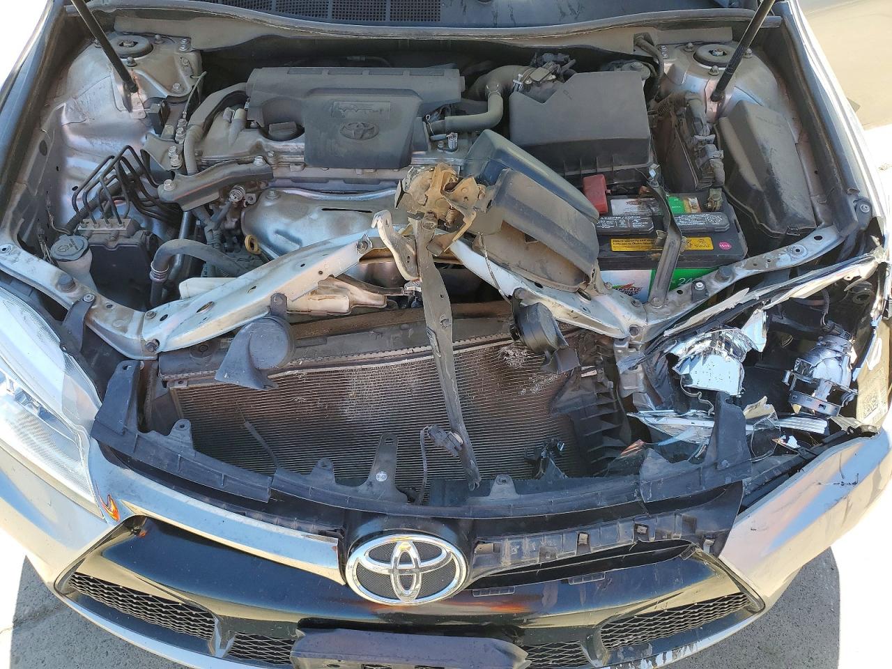 2016 TOYOTA CAMRY