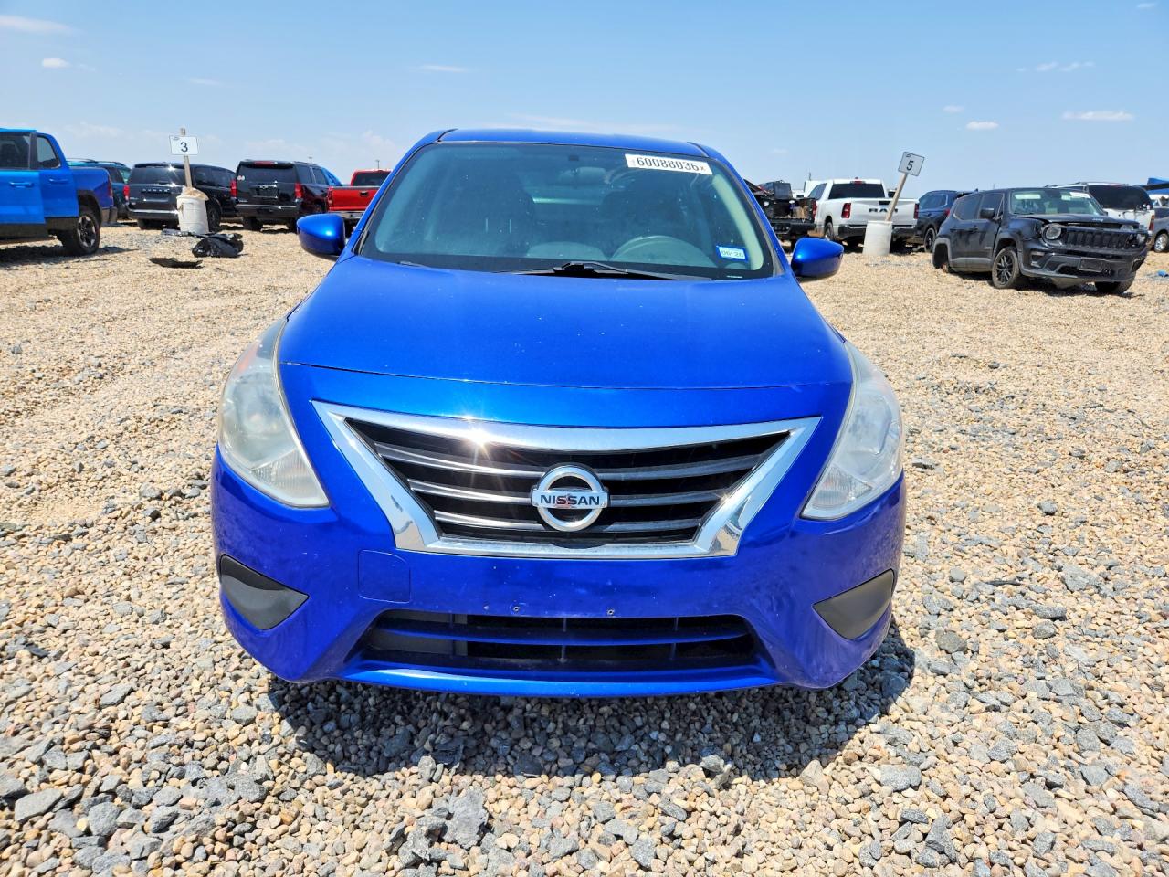 2016 NISSAN VERSA