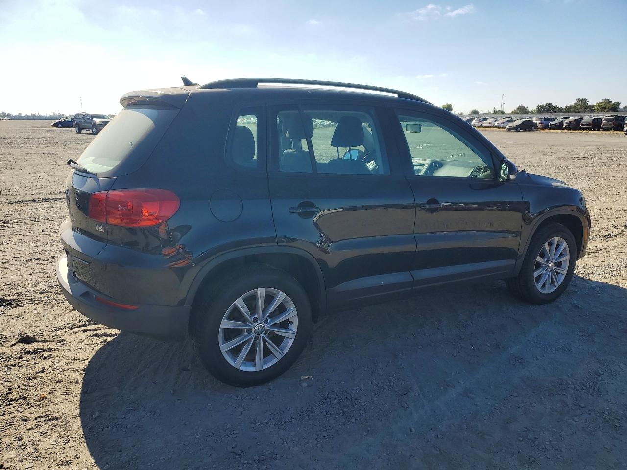 2017 VOLKSWAGEN TIGUAN