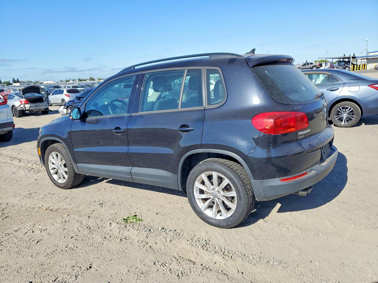 2017 VOLKSWAGEN TIGUAN