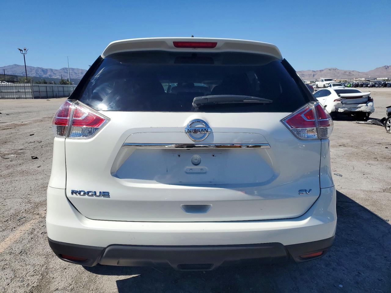 2016 NISSAN ROGUE
