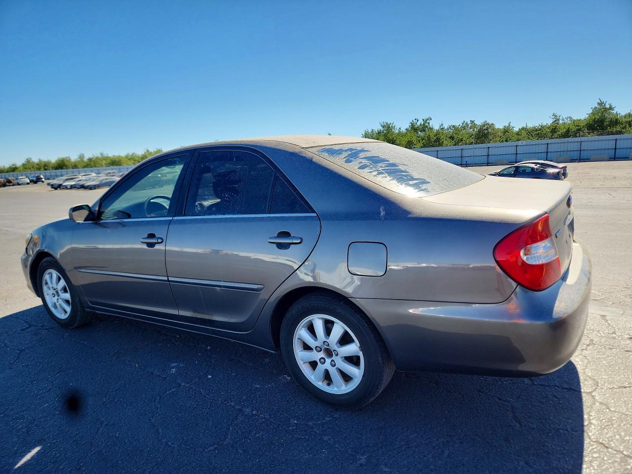 2003 TOYOTA CAMRY XLE