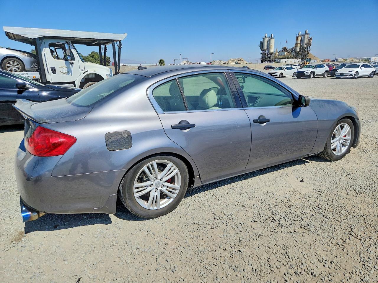 2010 INFINITI G37