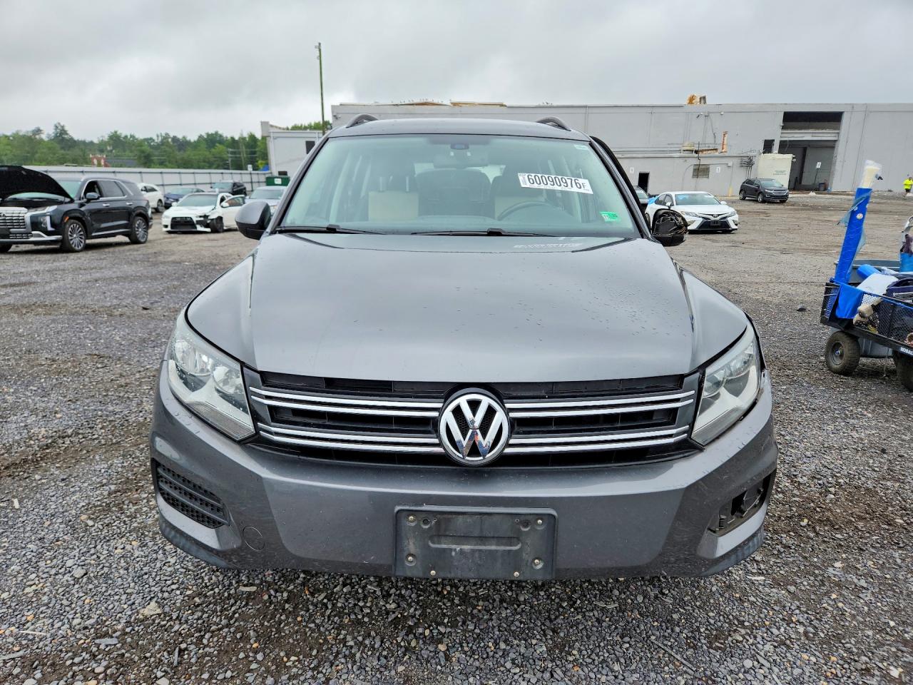2016 VOLKSWAGEN TIGUAN
