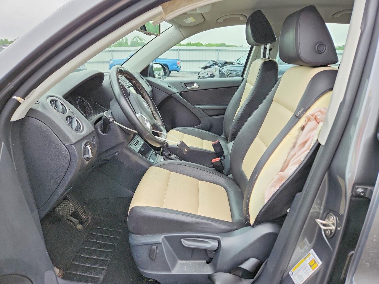2016 VOLKSWAGEN TIGUAN