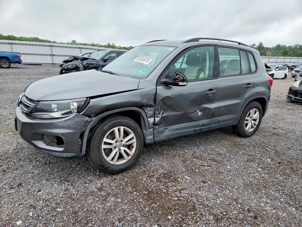 2016 VOLKSWAGEN TIGUAN
