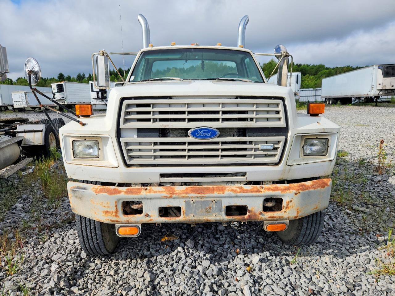 1993 FORD F700