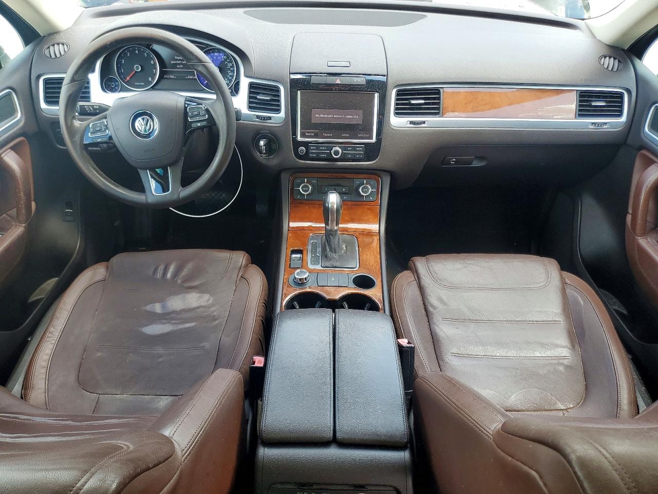 2013 VOLKSWAGEN TOUAREG