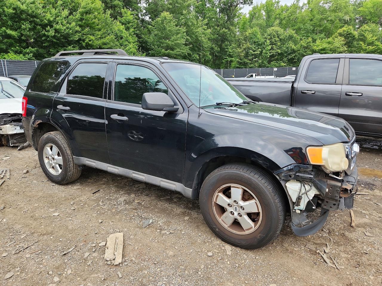 2009 FORD ESCAPE