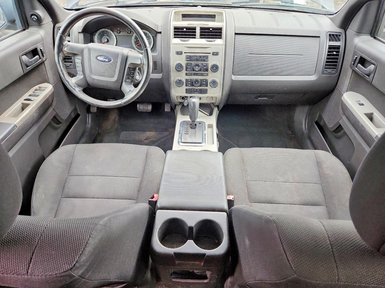2009 FORD ESCAPE
