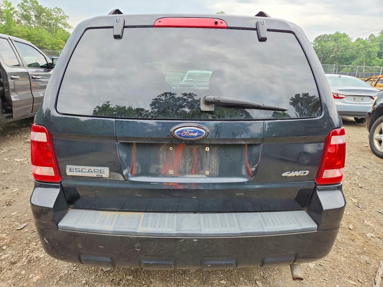 2009 FORD ESCAPE